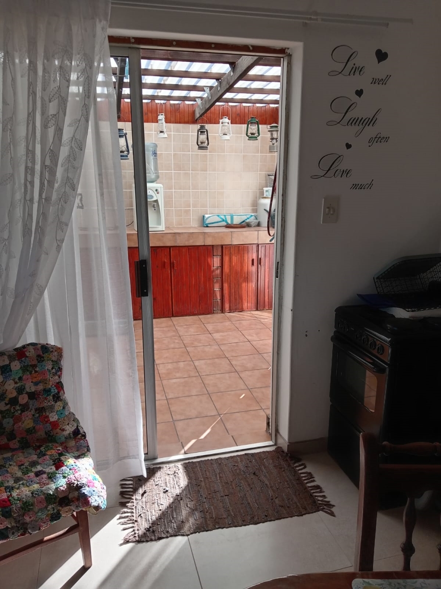 3 Bedroom Property for Sale in Wavecrest Eastern Cape